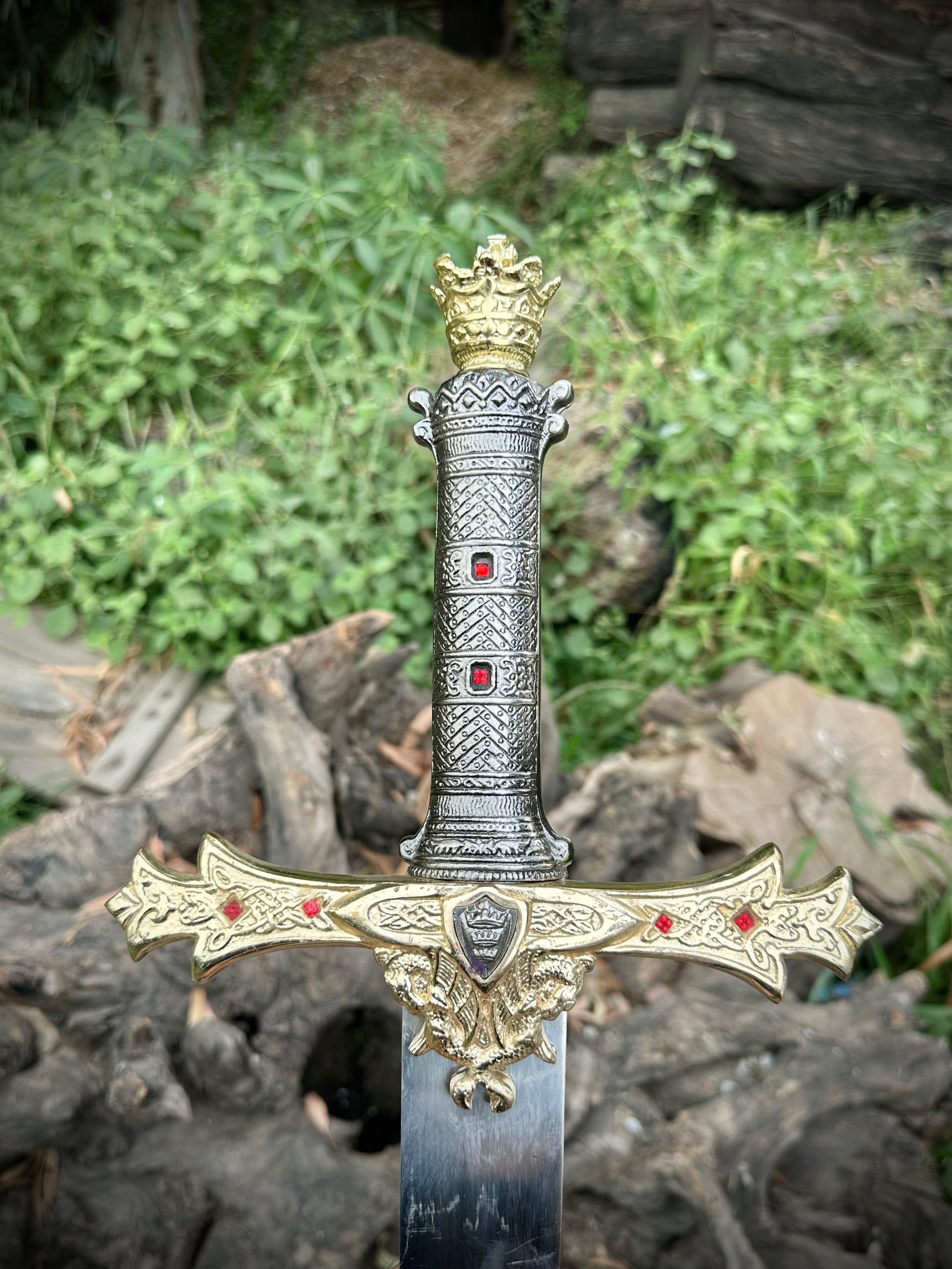 Handmade High Carbon Steel Templar Sword: Medieval Style with Leather Sheath