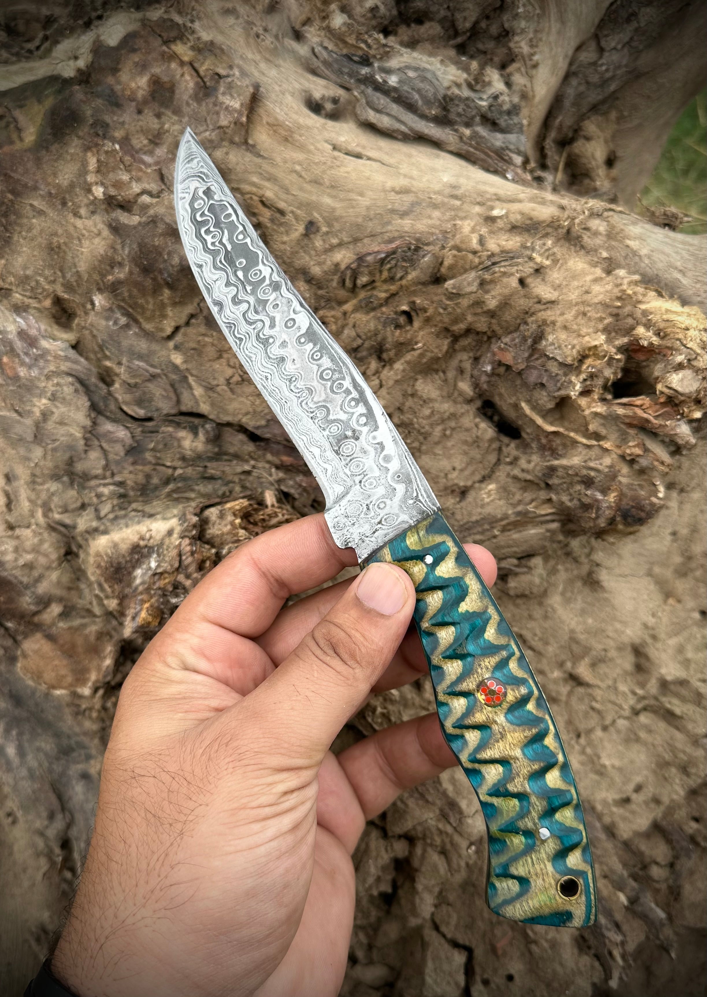 Premium Damascus Hunting Knife | Handmade Full Tang Steel Blade with Natural Wood Handle | Custom Outdoor & Collectible Knife