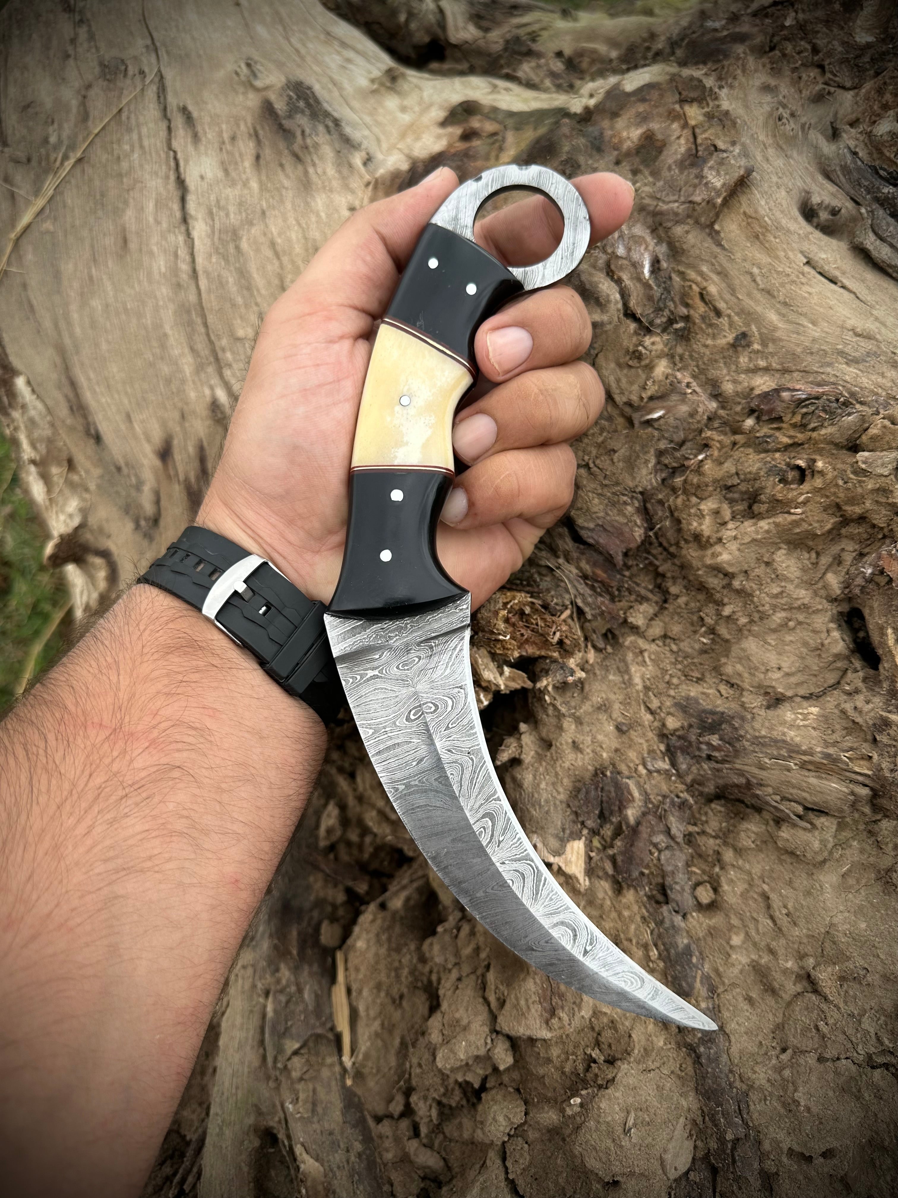 Handmade Damascus Karambit Knife Set: Camel  & Buffalo Horn Handles