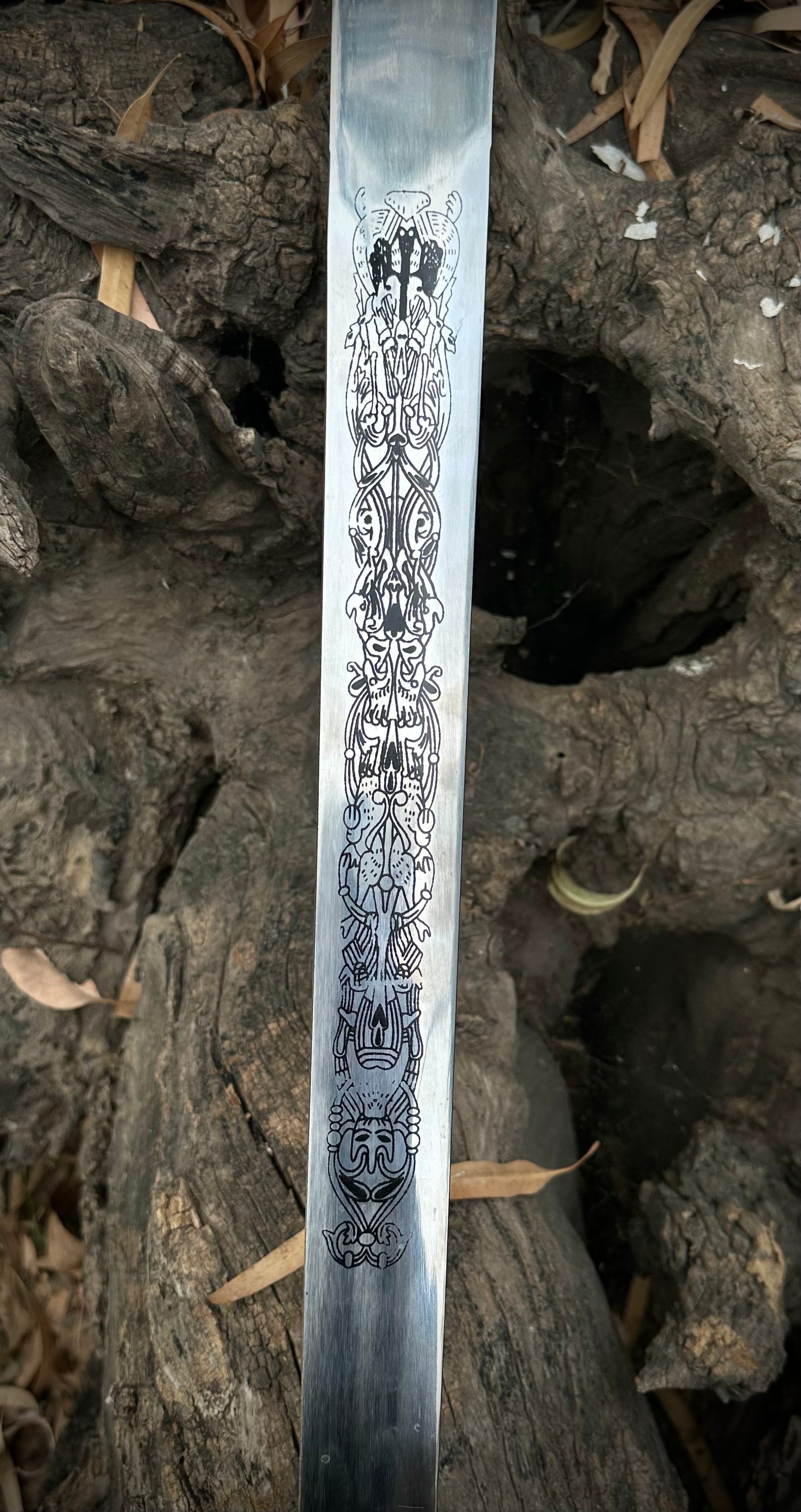 Handmade High Carbon Steel Templar Sword: Medieval Style with Leather Sheath