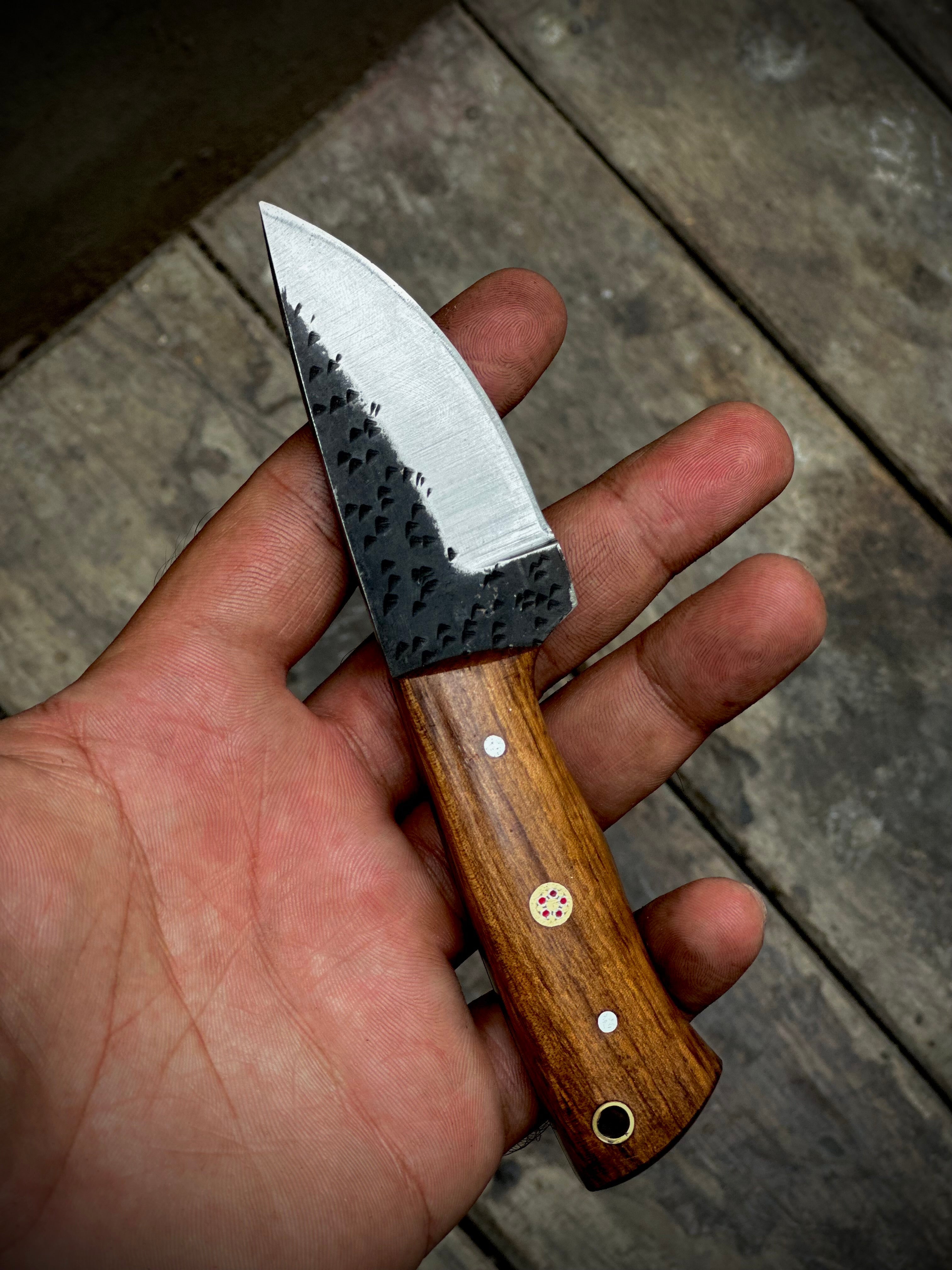 Custom Handmade 440c steel edc skinner knife with pure leather sheath.