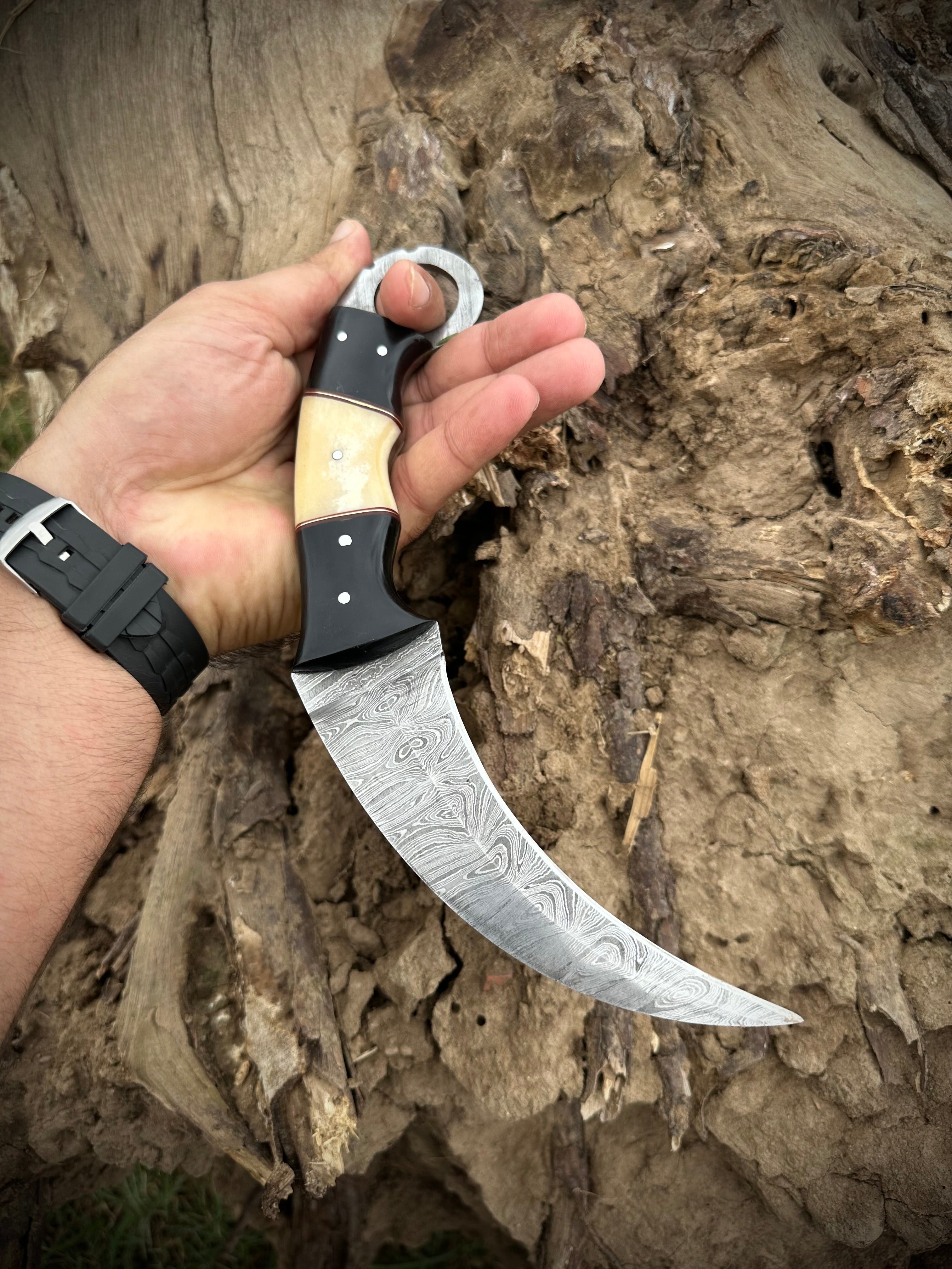 Handmade Damascus Karambit Knife Set: Camel  & Buffalo Horn Handles